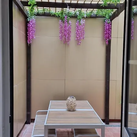 Chiado Patio Apartment Lisbon