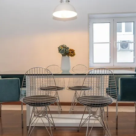 Chiado Patio * Lisboa