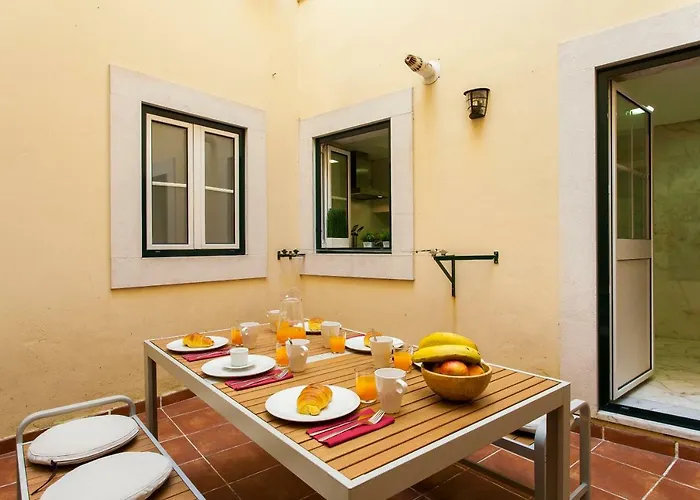 דירה Chiado Patio *